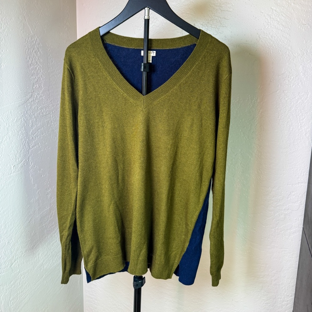 J.Crew Merino Wool Blend V-Neck Pullover Sweater Olive Green Blue Size M